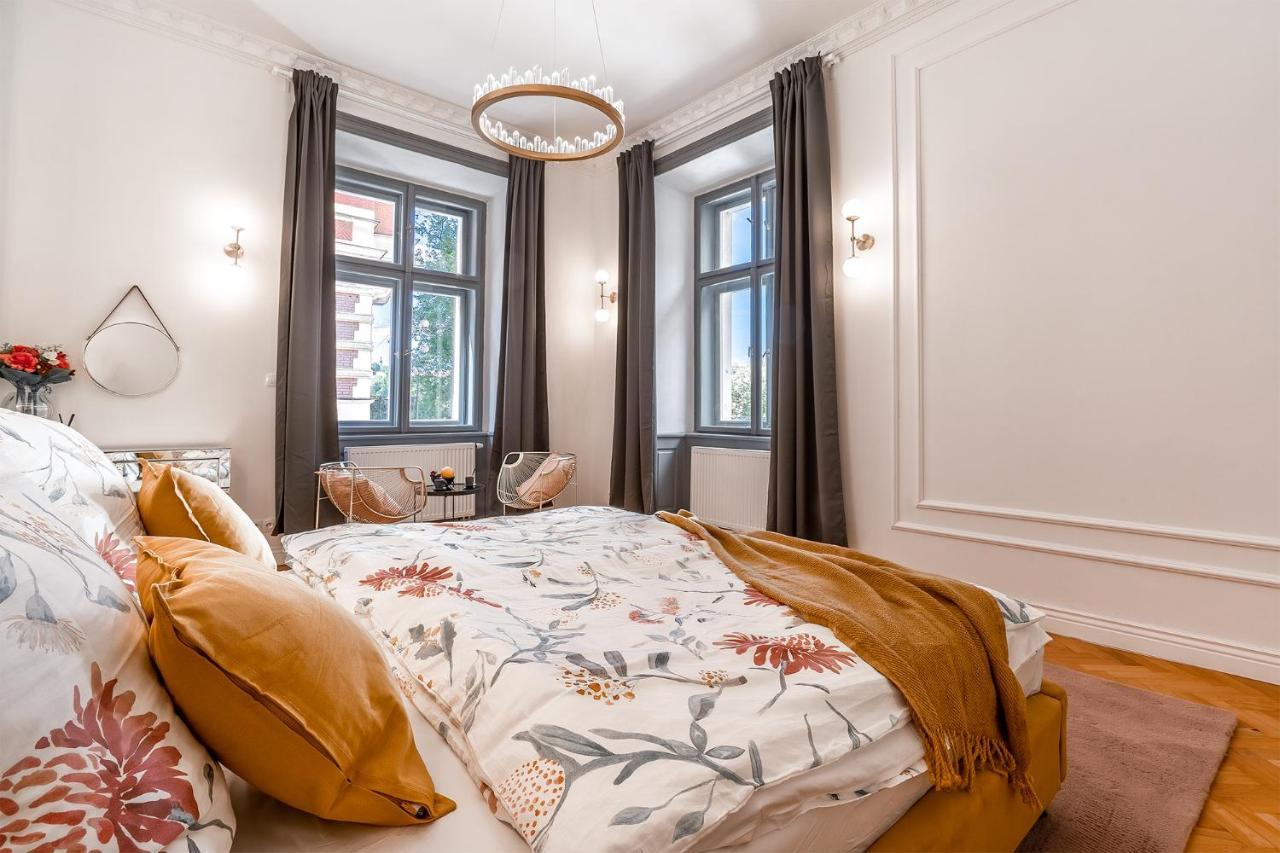 Emperor Castle View Suite Praag Buitenkant foto